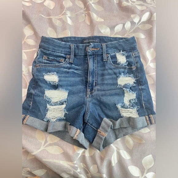 Aeropostale Womens Shorts Size 6 High Rise Curvy Midi Distressed - Picture 1 of 4